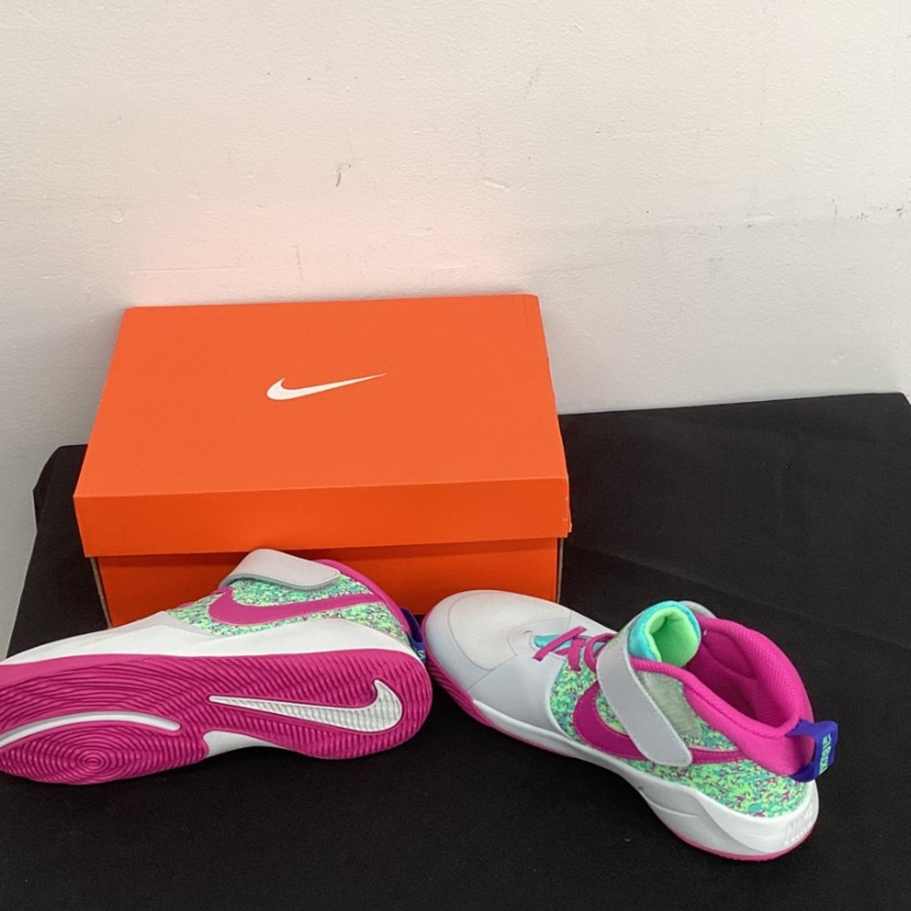 Nike Kids’ girls shoes, size 1 Great condition.